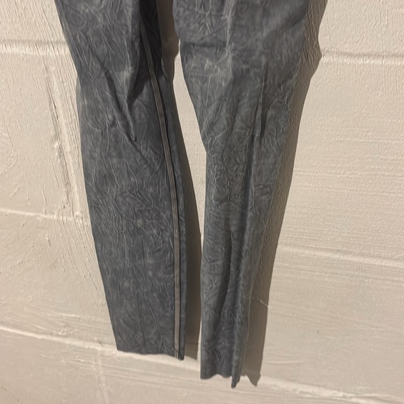 Lululemon Fast and Free High Rise Tight 25" Ice Dye Ice Wash Asphalt Grey size 2 - Picture 7 of 9